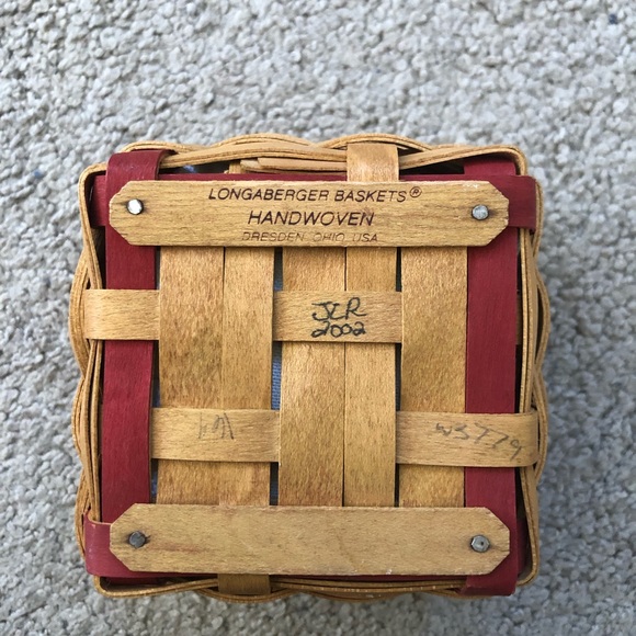 2002 Small Sweetest Gift Sweetheart Basket - Picture 7 of 9